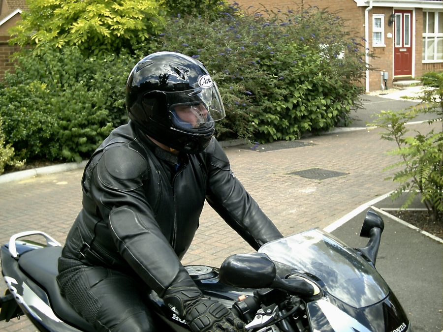 How Safe Are Motorcycle Leggings? –